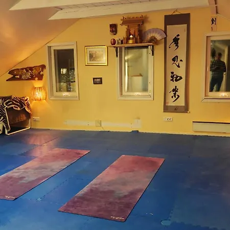 Villa Mehilaeinen 240m2, 5br, Sauna, Dojo, Wifi, Cozy Familyhome *