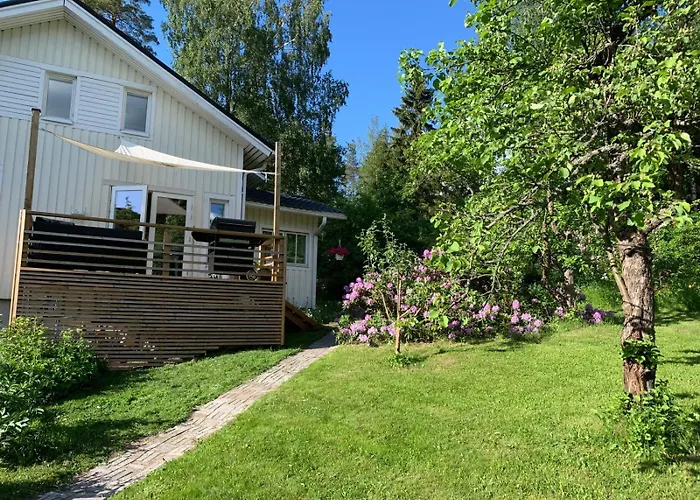 Βίλα Mehilaeinen 240m2, 5br, Sauna, Dojo, Wifi, Cozy Familyhome Βάνταα