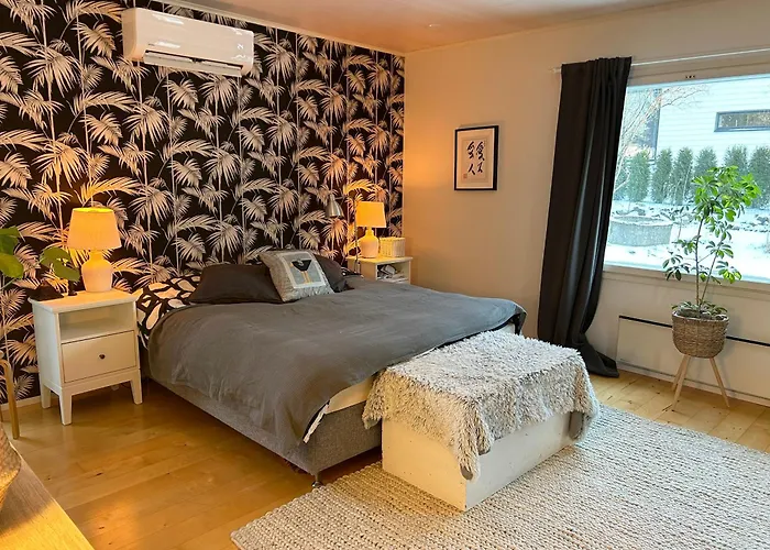 Βίλα Mehilaeinen 240m2, 5br, Sauna, Dojo, Wifi, Cozy Familyhome *