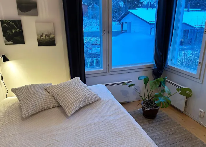 Mehilaeinen 240m2, 5br, Sauna, Dojo, Wifi, Cozy Familyhome Βίλα