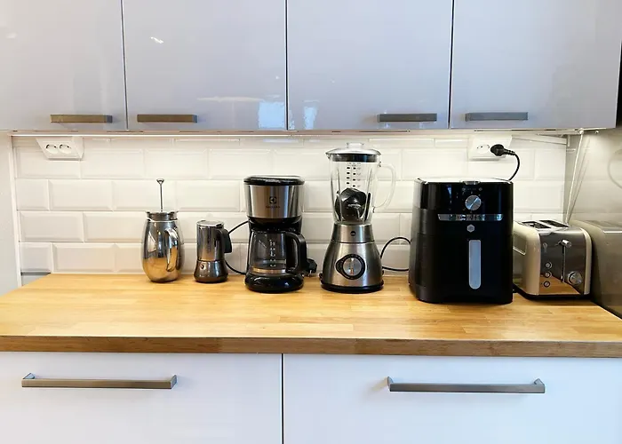 Βίλα Mehilaeinen 240m2, 5br, Sauna, Dojo, Wifi, Cozy Familyhome Βάνταα